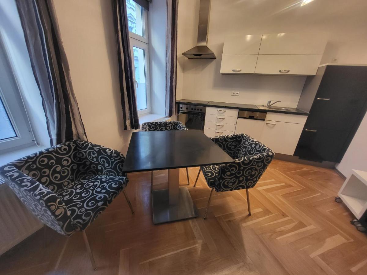 Cozynite Premium Apartment Hundertwasser Вена Экстерьер фото